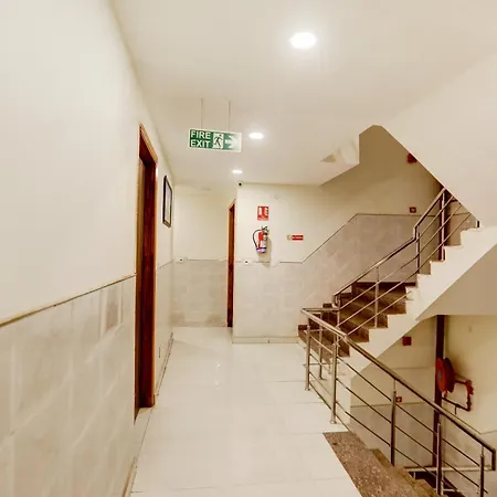 Hotel O Srv Palace